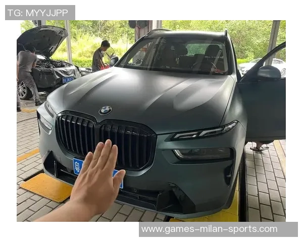 小迈克尔波特用宝马X7为母亲送上温暖圣诞礼物展现孝顺之心